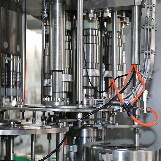 Ligne de production de boissons gazeuses pour machine de remplissage CSD
